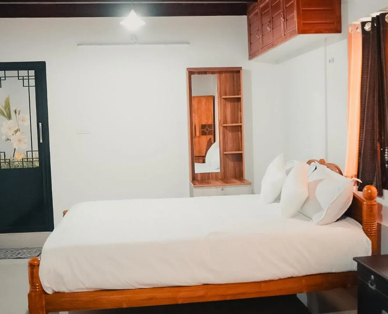 Tropical Island Homestay Payyannur